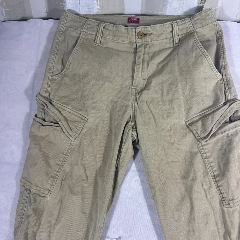 Levis levi men